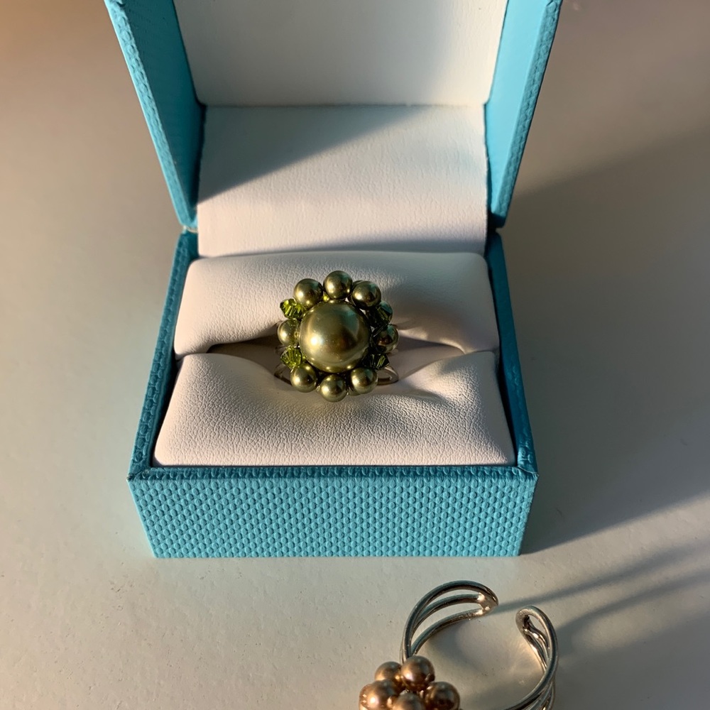 Ring - Picture 2 of 3